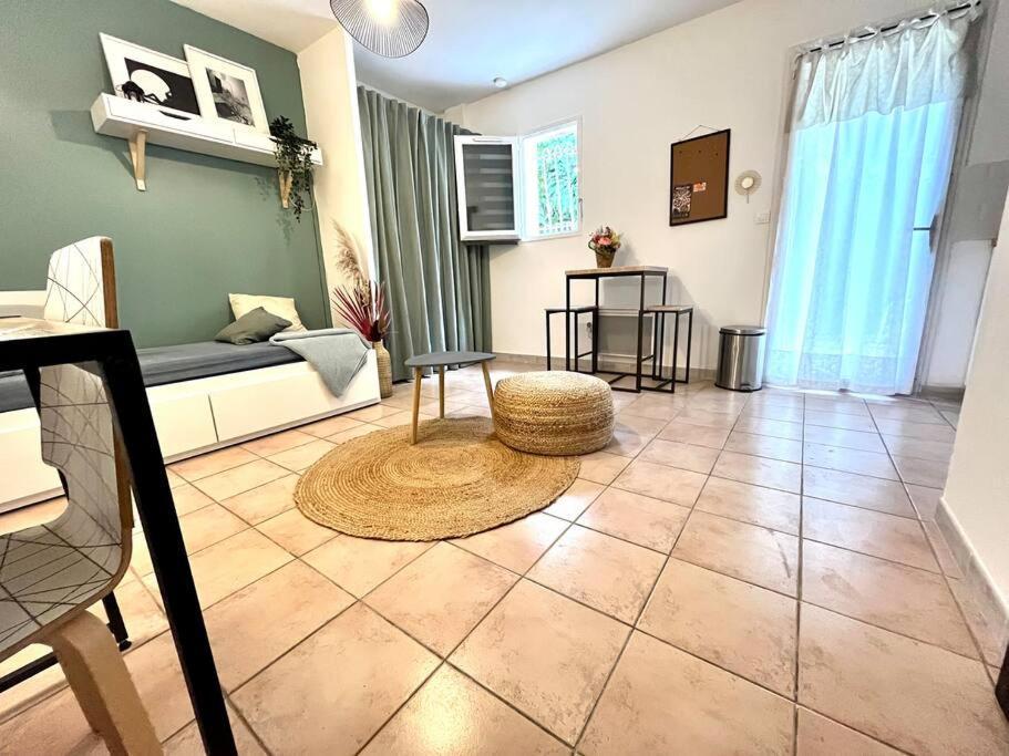 Aix-en-provence, Cosy Proche Toutes Commodites, Linges Fournis * Aix-en-Provence