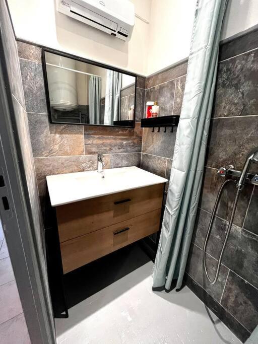 Aix-en-provence, Cosy Proche Toutes Commodites, Linges Fournis * Aix-en-Provence