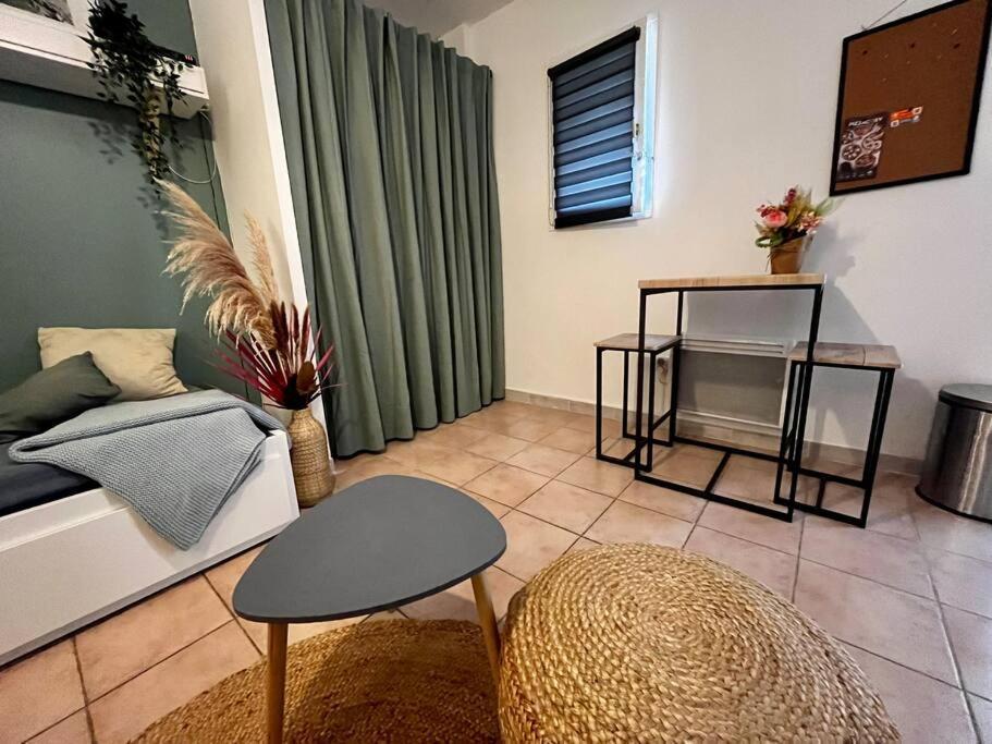 Apartment Aix-en-provence, Cosy Proche Toutes Commodites, Linges Fournis Aix-en-Provence